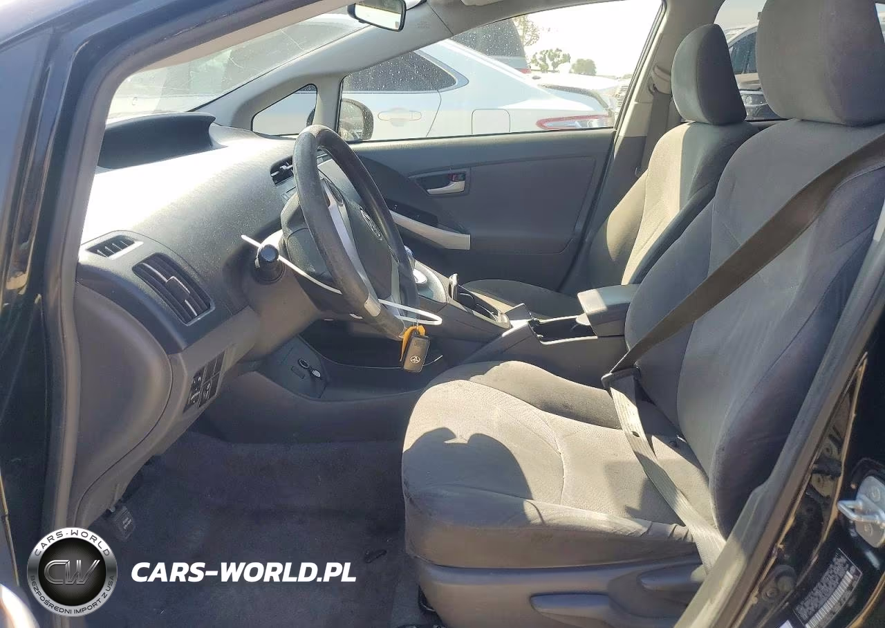 2011 Toyota Prius Two VIN:JTDKN3DU5B5297913 - 7