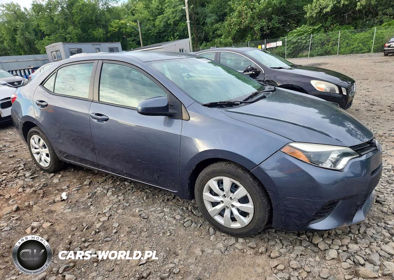 2014 Toyota Corolla Le VIN:5YFBURHE1EP169653 - 4