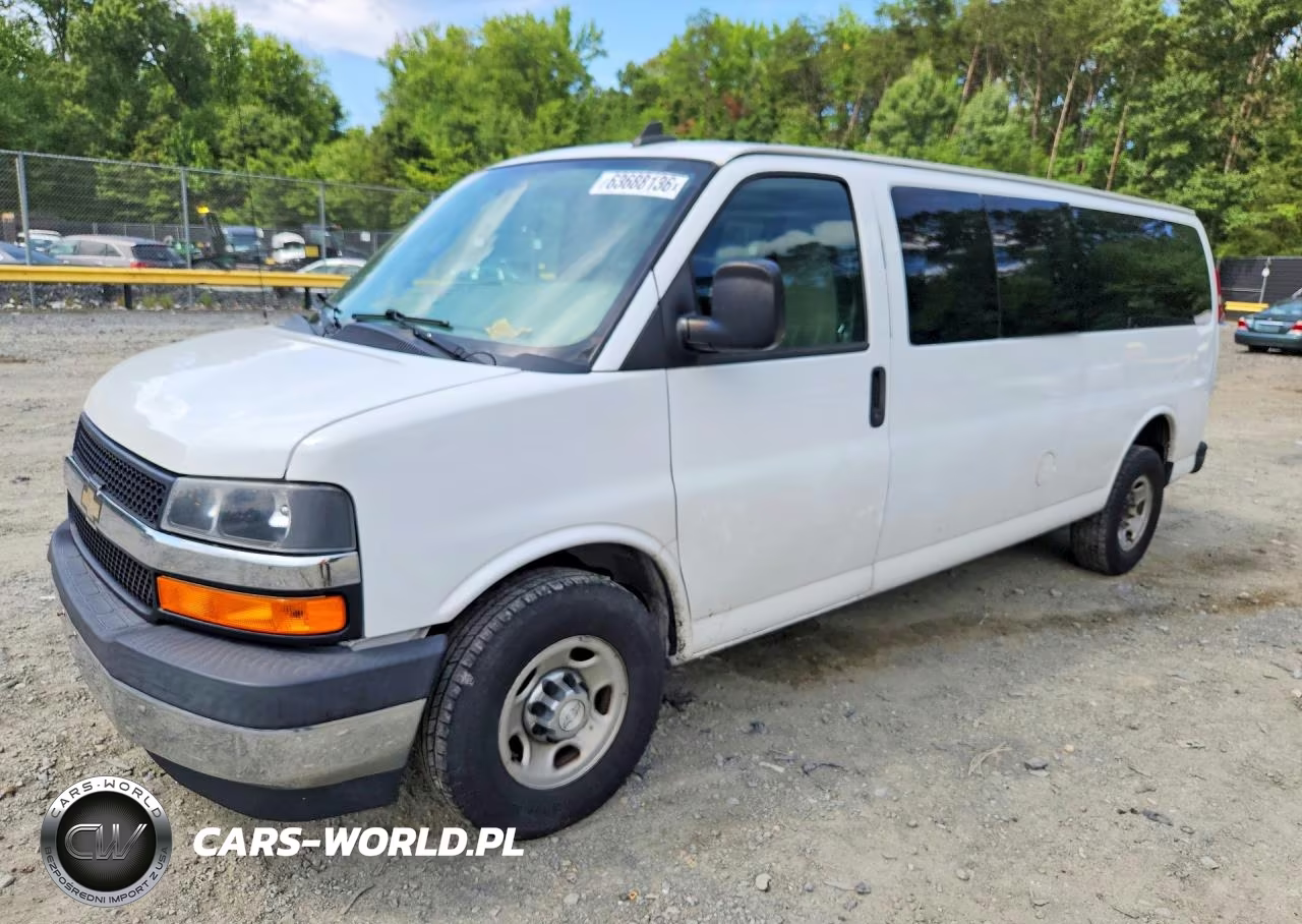 2017 Chevrolet Express G3500 Lt