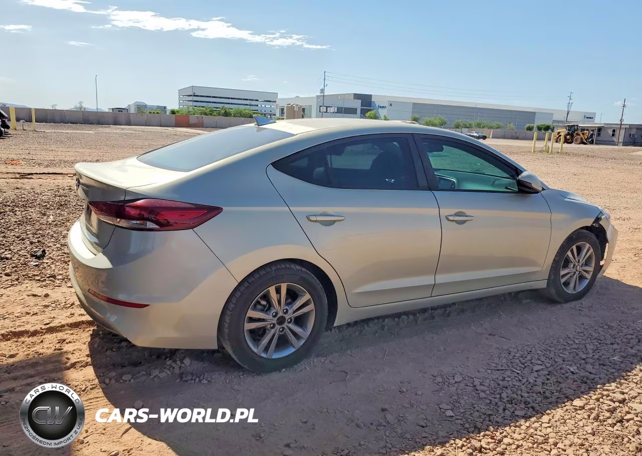 2018 Hyundai Elantra Sel VIN:KMHD84LF2JU622820 - 3