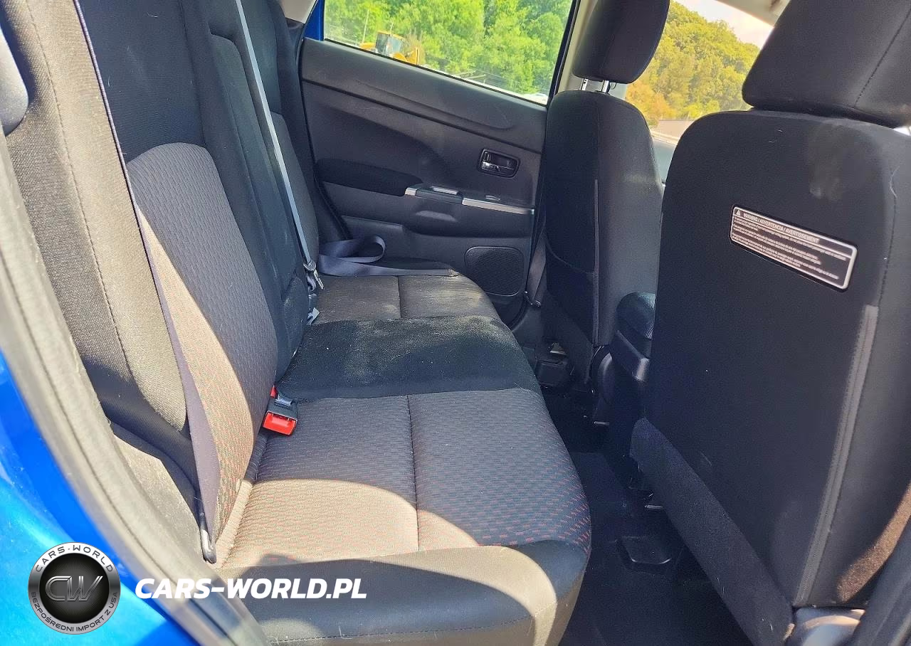 2018 Mitsubishi Outlander Sport Es VIN:JA4AR3AU9JU021057 - 11