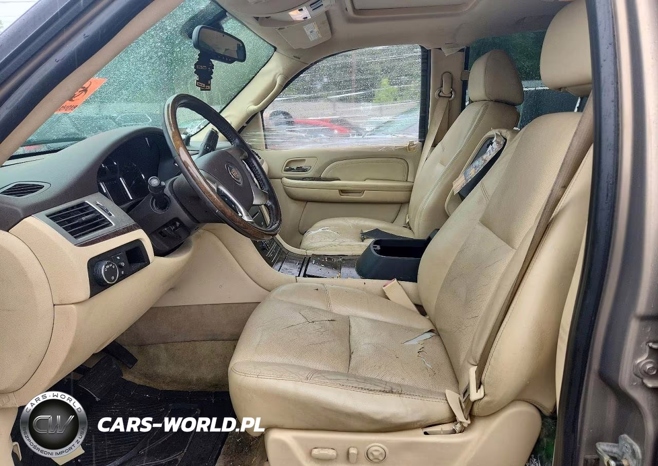 2007 Cadillac Escalade Luxury VIN:1GYFK63837R156333 - 7