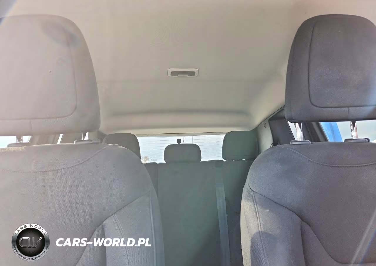 2018 Jeep Renegade Latitude VIN:ZACCJABB1JPJ58855 - 10
