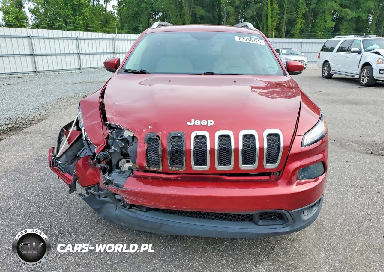 2017 Jeep Cherokee Latitude VIN:1C4PJLCB7HW593438 - 5