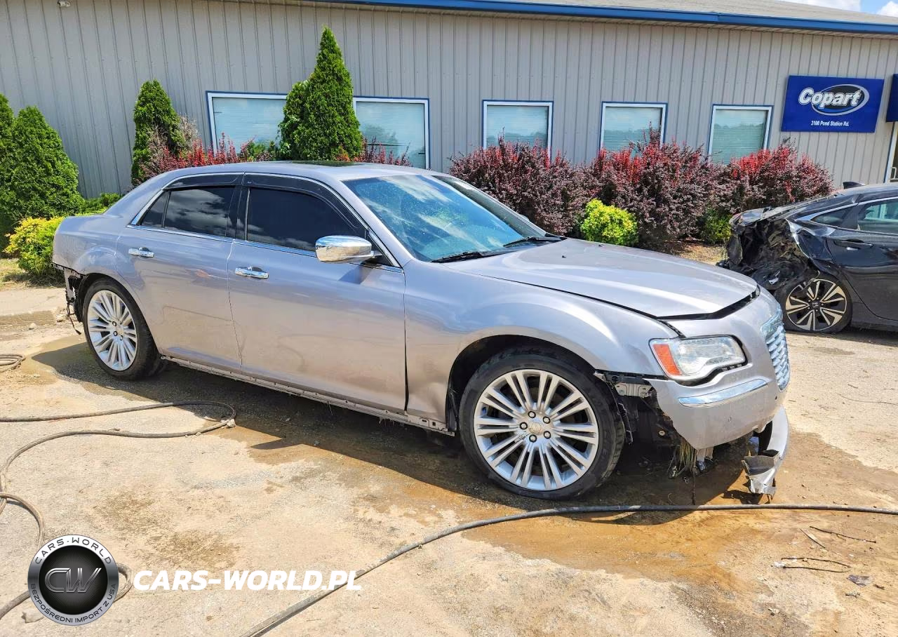 2014 Chrysler 300C VIN:2C3CCAEG2EH214088 - 4