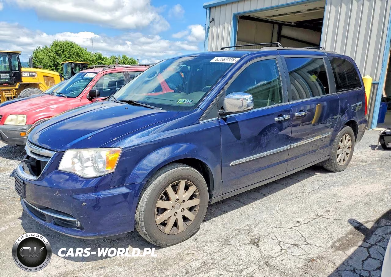 2012 Chrysler Town & Country Touring L