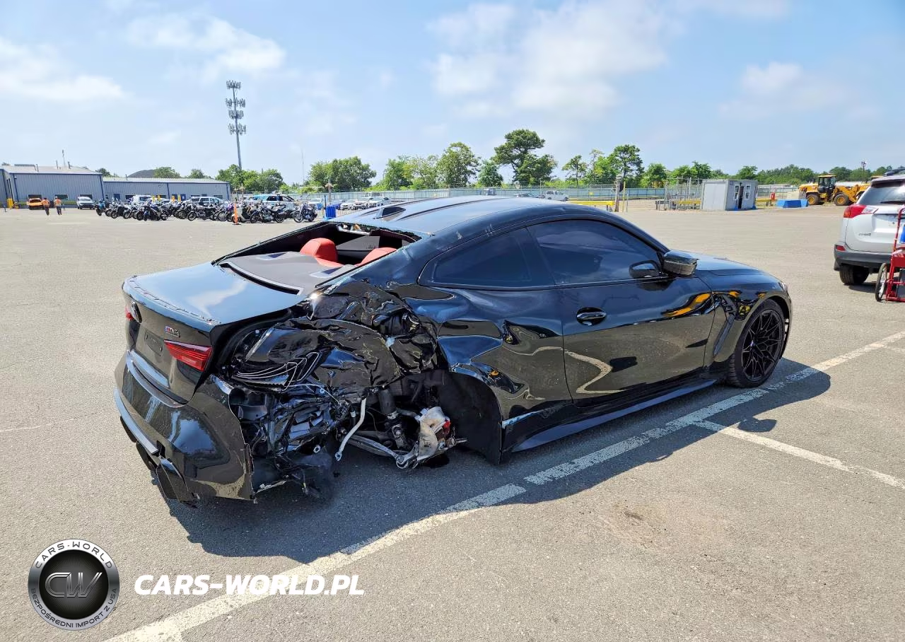 2026 BMW M4 Competition VIN:WBS33HK09TCX32459 - 3