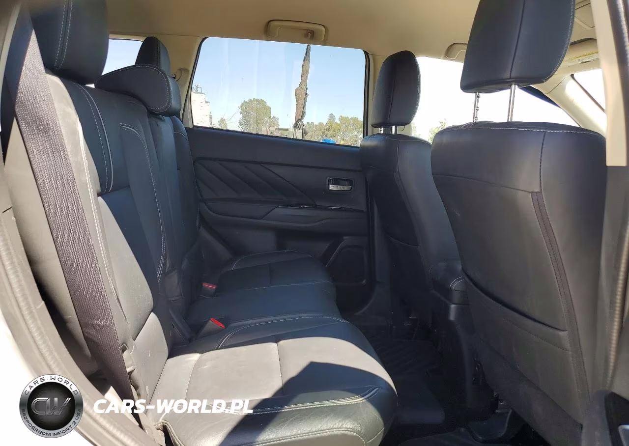 2018 Mitsubishi Outlander Se VIN:JA4J24A55JZ048147 - 11