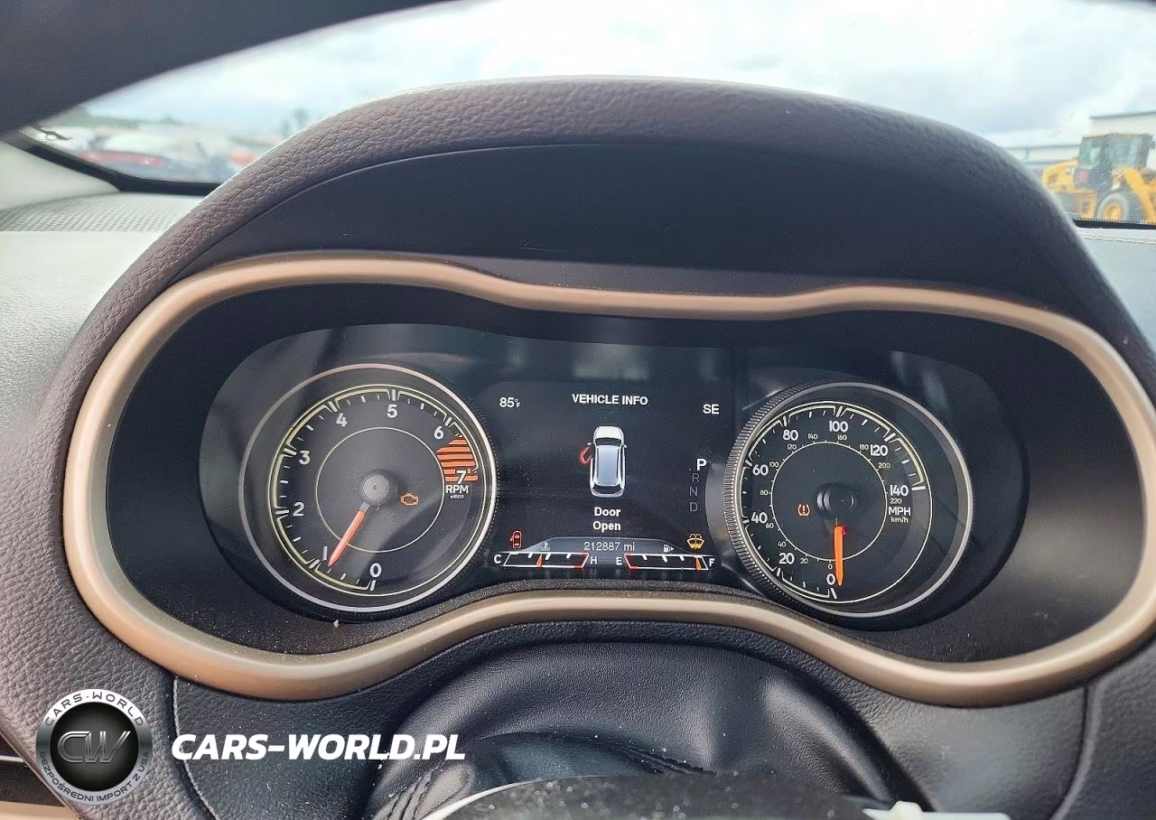 2018 Jeep Cherokee Limited VIN:1C4PJMDB5JD599180 - 9