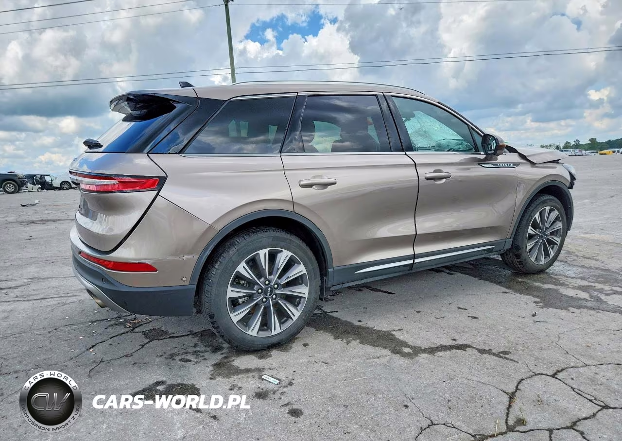 2020 Lincoln Corsair Reserve VIN:5LMCJ2C9XLUL10176 - 3
