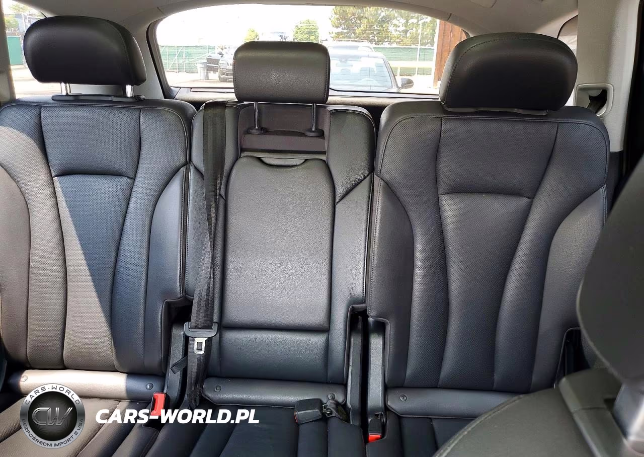 2018 Audi Q7 Prestige VIN:WA1VAAF76JD022179 - 10