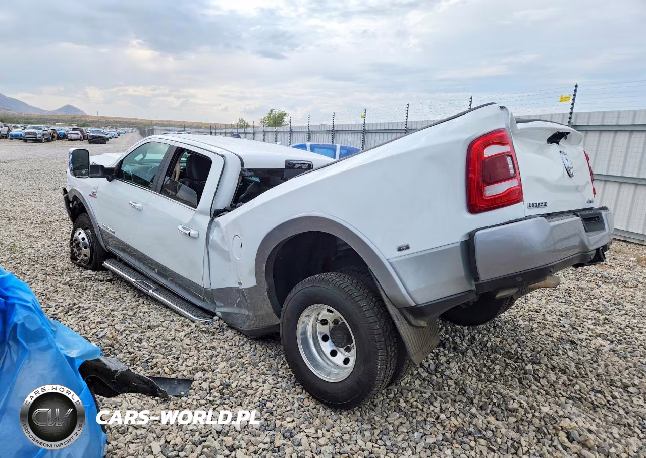 2022 Ram 3500 Laramie VIN:3C63RRJL4NG120362 - 2