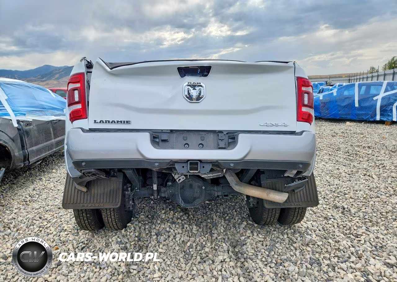 2022 Ram 3500 Laramie VIN:3C63RRJL4NG120362 - 6