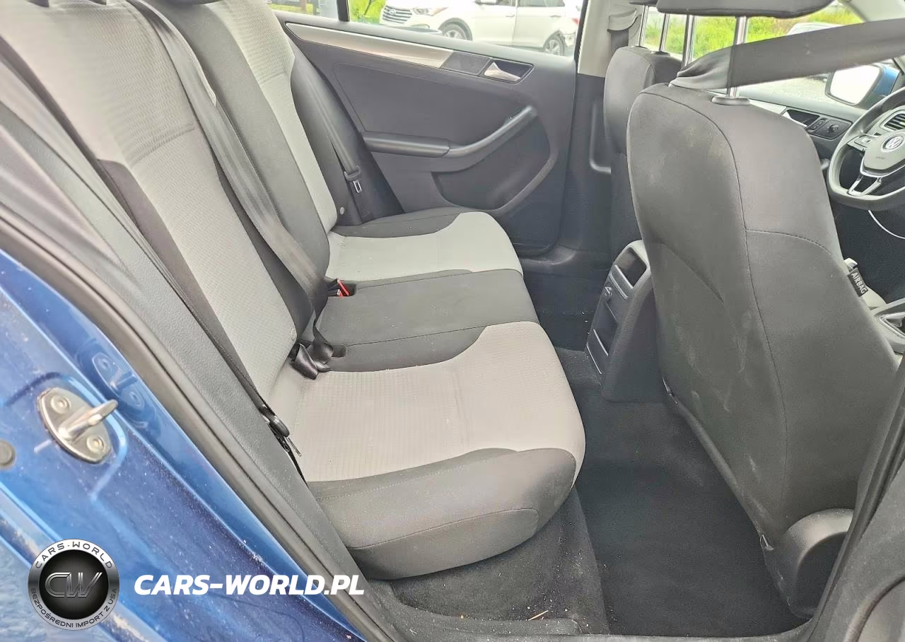 2018 Volkswagen Jetta S VIN:3VW167AJ7JM243898 - 10