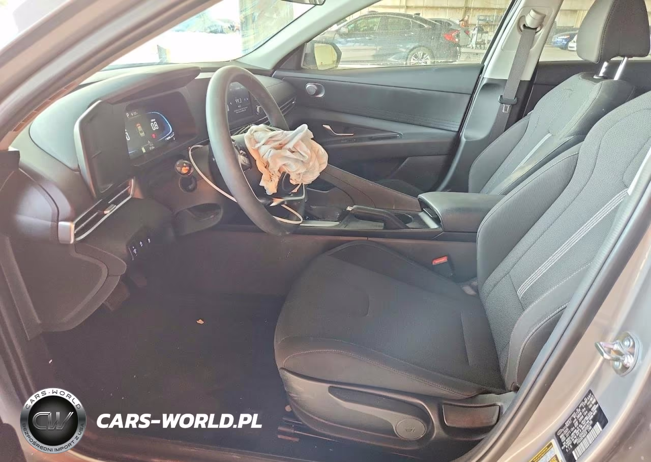 2025 Hyundai Elantra Se VIN:KMHLL4DG0SU008139 - 7