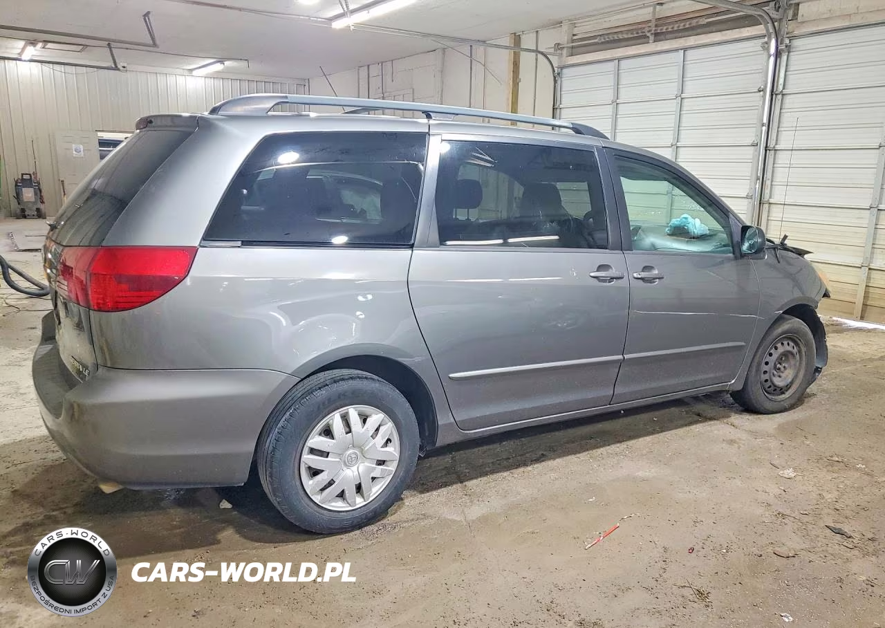 2004 Toyota Sienna Le 7 Passenger VIN:5TDZA23C94S207043 - 3