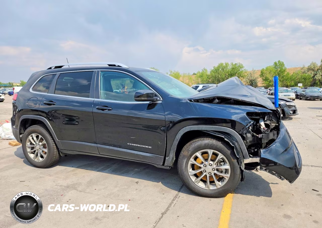 2019 Jeep Cherokee Latitude Plus VIN:1C4PJMLN6KD356037 - 4