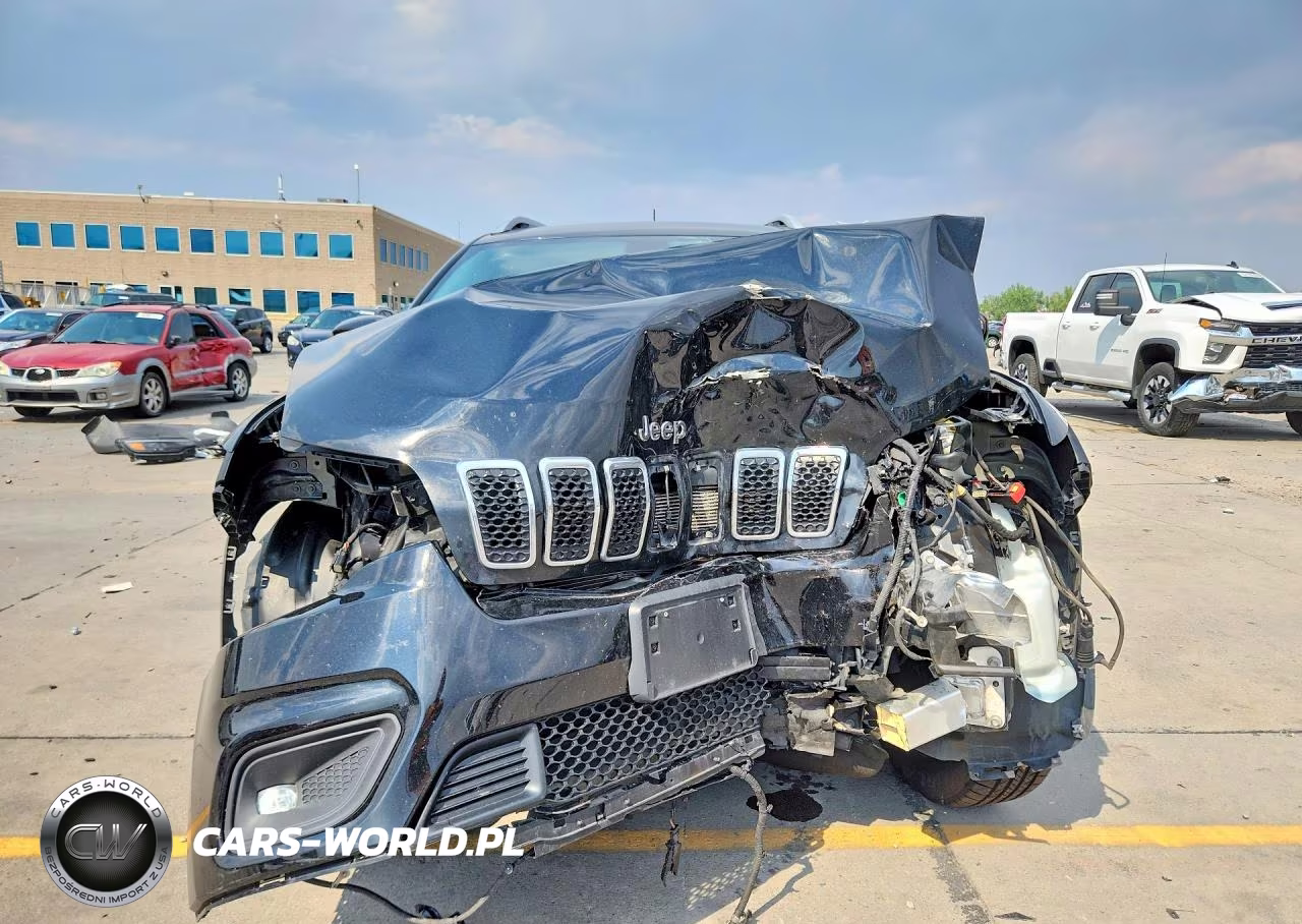 2019 Jeep Cherokee Latitude Plus VIN:1C4PJMLN6KD356037 - 5