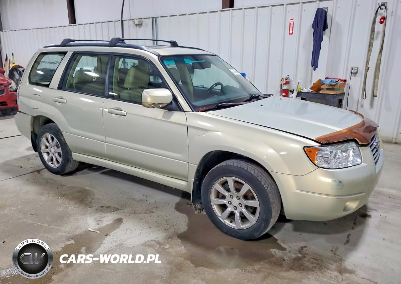 2007 Subaru Forester 2.5X Premium VIN:JF1SG65657H710582 - 4