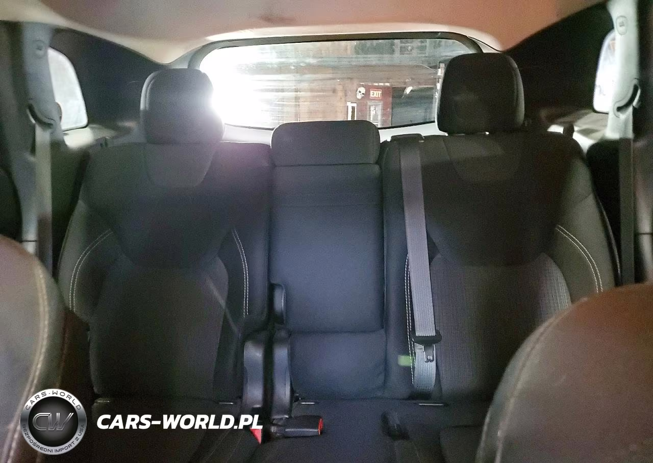 2015 Jeep Cherokee Latitude VIN:1C4PJMCS0FW550627 - 10