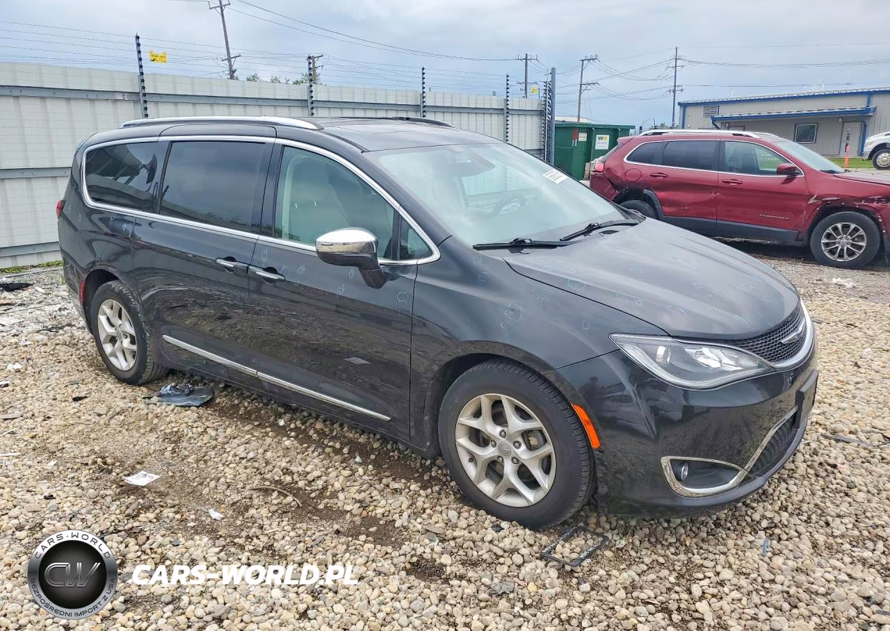 2020 Chrysler Pacifica Limited VIN:2C4RC1GG8LR283359 - 4