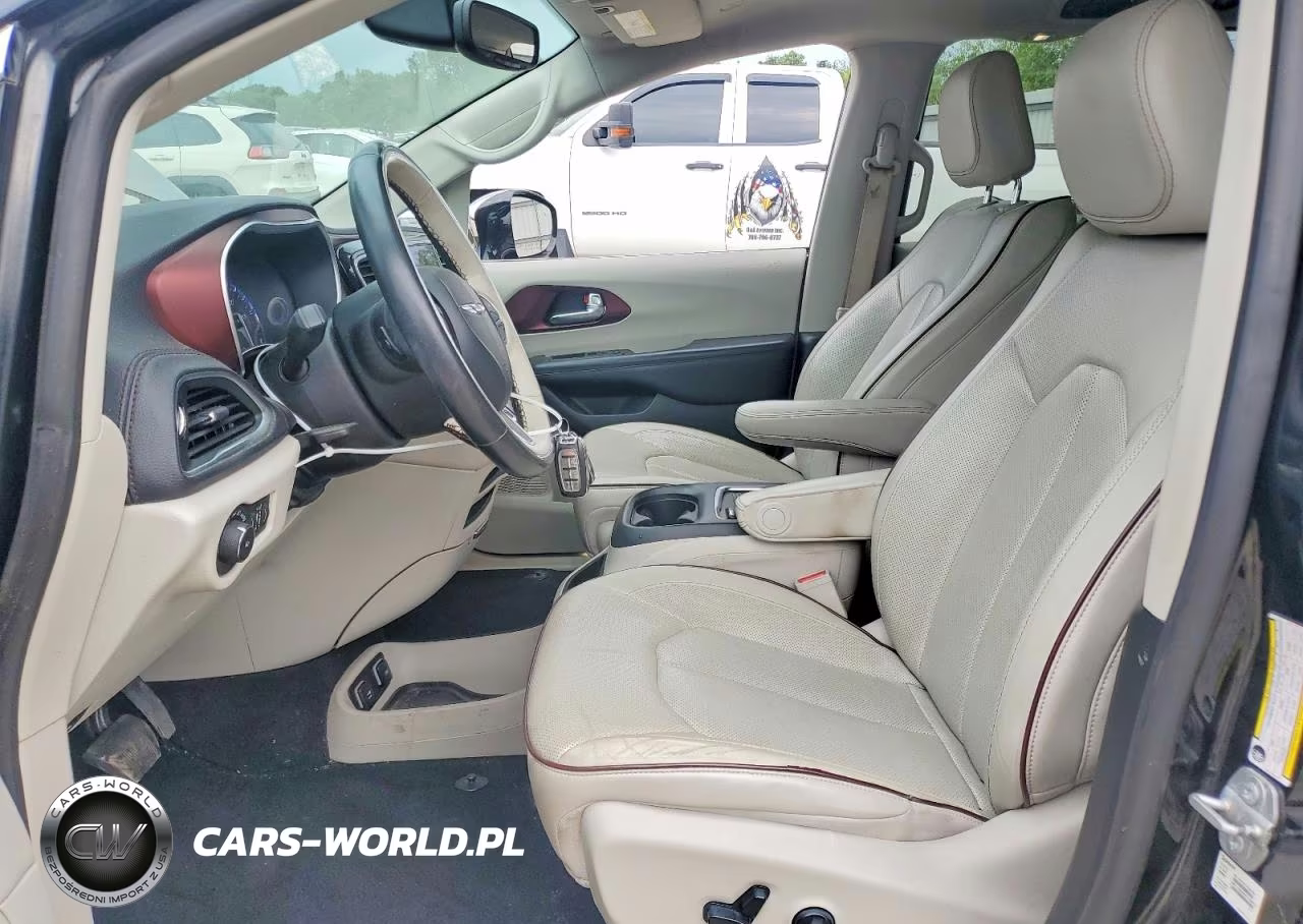 2020 Chrysler Pacifica Limited VIN:2C4RC1GG8LR283359 - 7