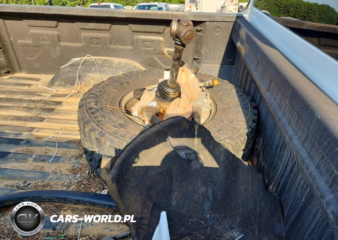 2024 Chevrolet Silverado K2500 Heavy Duty VIN:1GC1YLE76RF278951 - 13