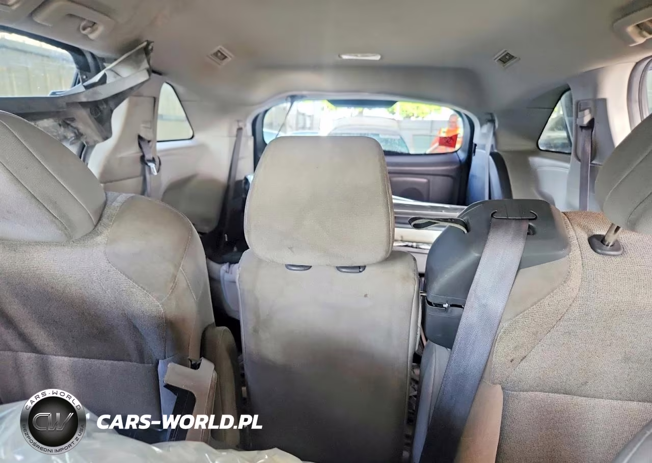 2024 Toyota Sienna Le VIN:5TDKRKEC3RS186740 - 10