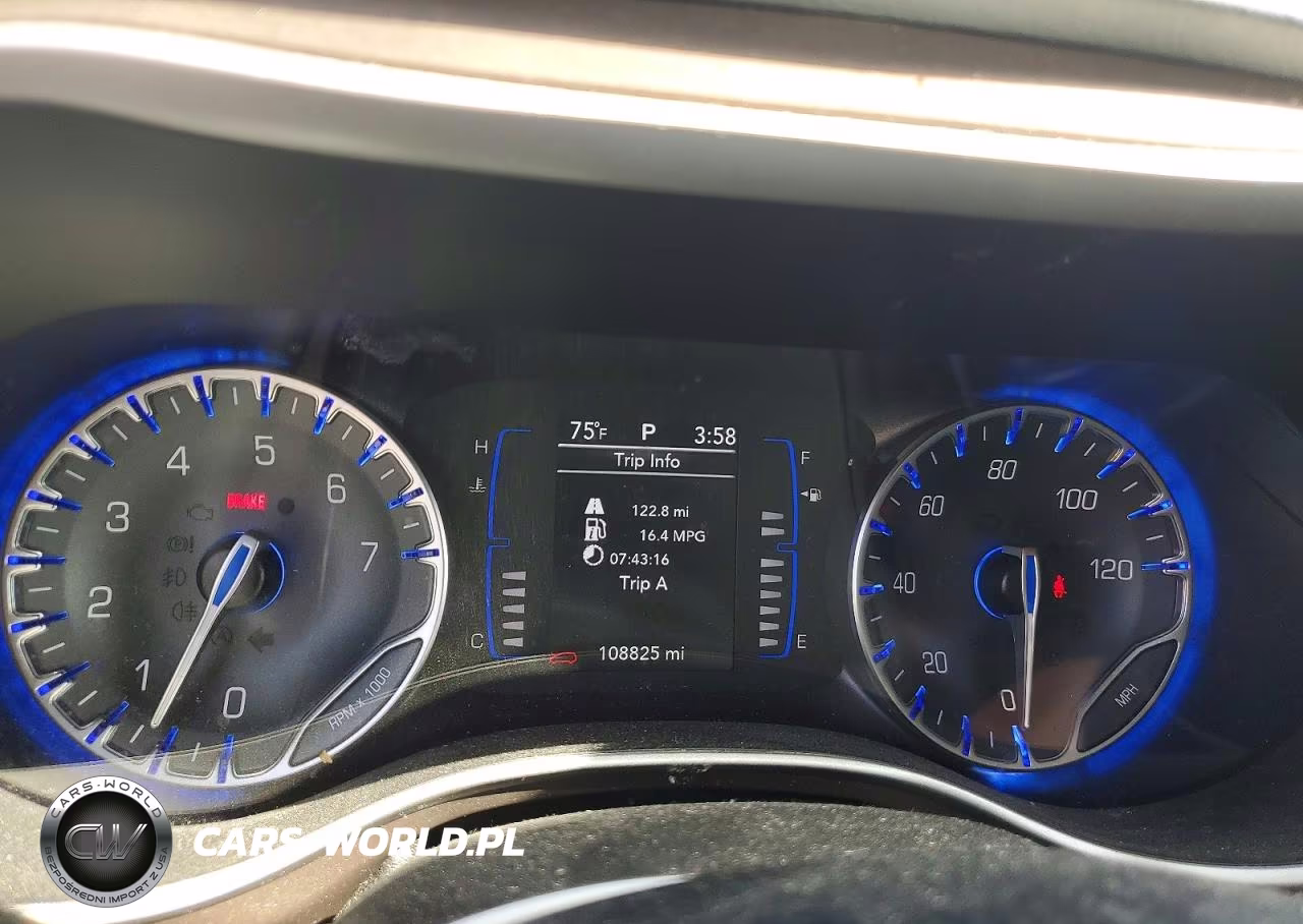 2019 Chrysler Pacifica Touring L VIN:2C4RC1BG9KR550918 - 9