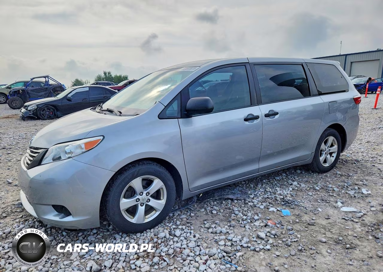 2015 Toyota Sienna L 7-Passenger – zdjęcie 1 z 14