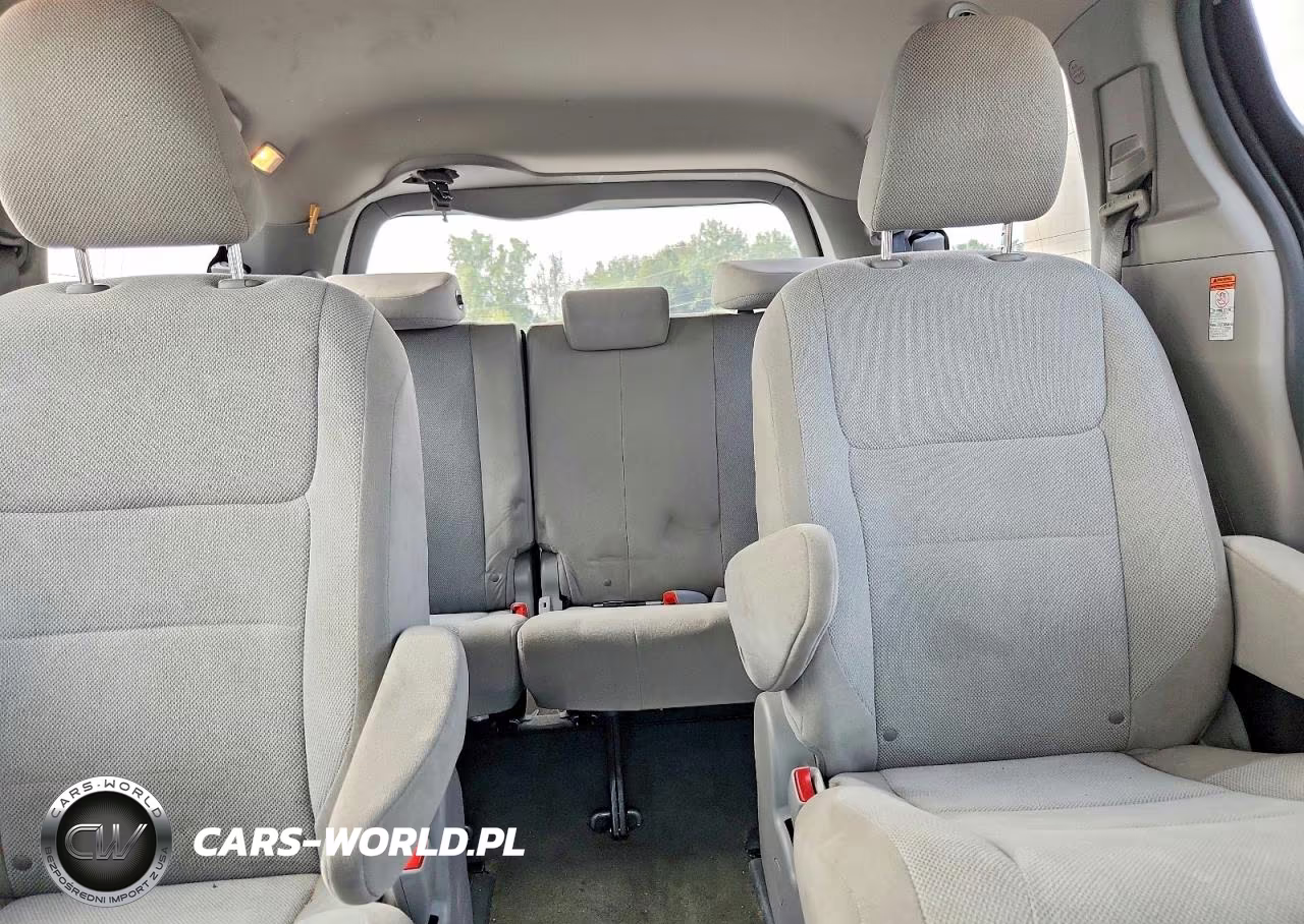 2015 Toyota Sienna L 7-Passenger VIN:5TDZK3DC6FS615746 - 10