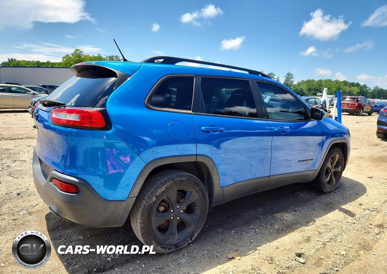2018 Jeep Cherokee Latitude VIN:1C4PJLCB4JD551858 - 3