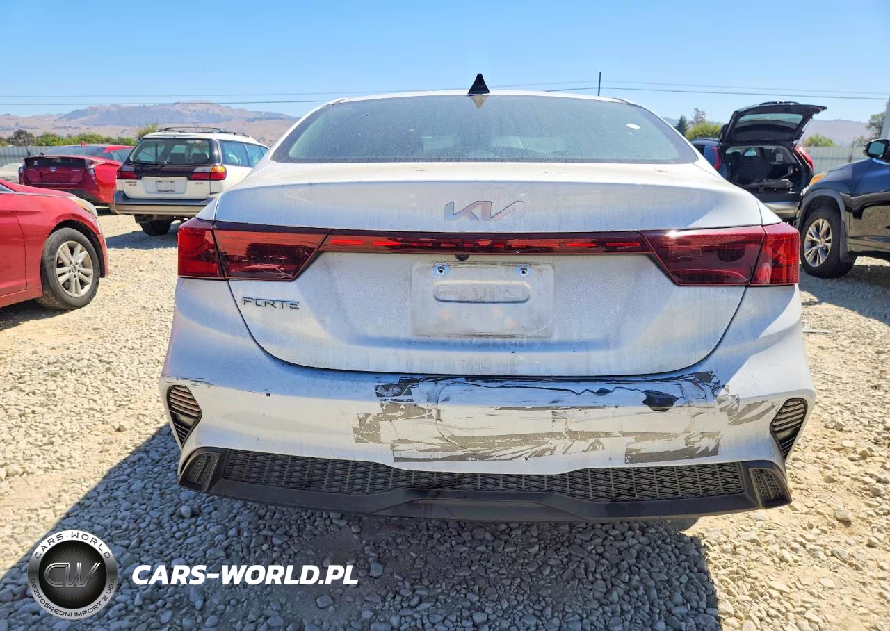 2022 Kia Forte Lxs VIN:3KPF24AD6NE478225 - 6