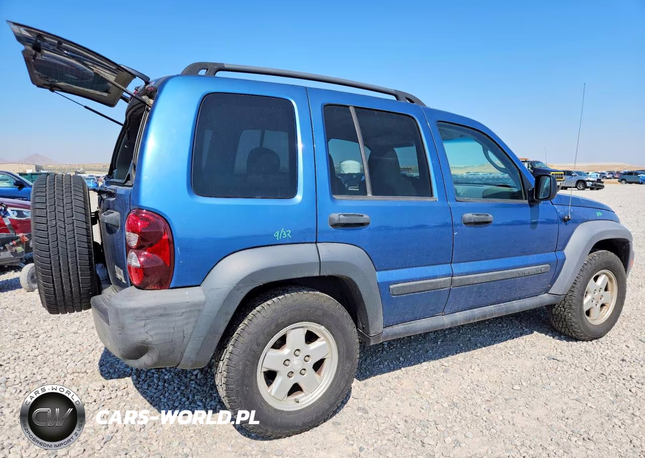 2006 Jeep Liberty Sport VIN:1J4GL48K96W225911 - 3