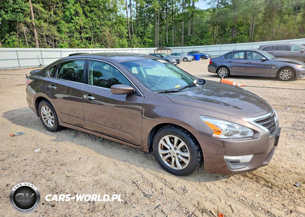 2014 Nissan Altima 2.5 S VIN:1N4AL3APXEC281535 - 4