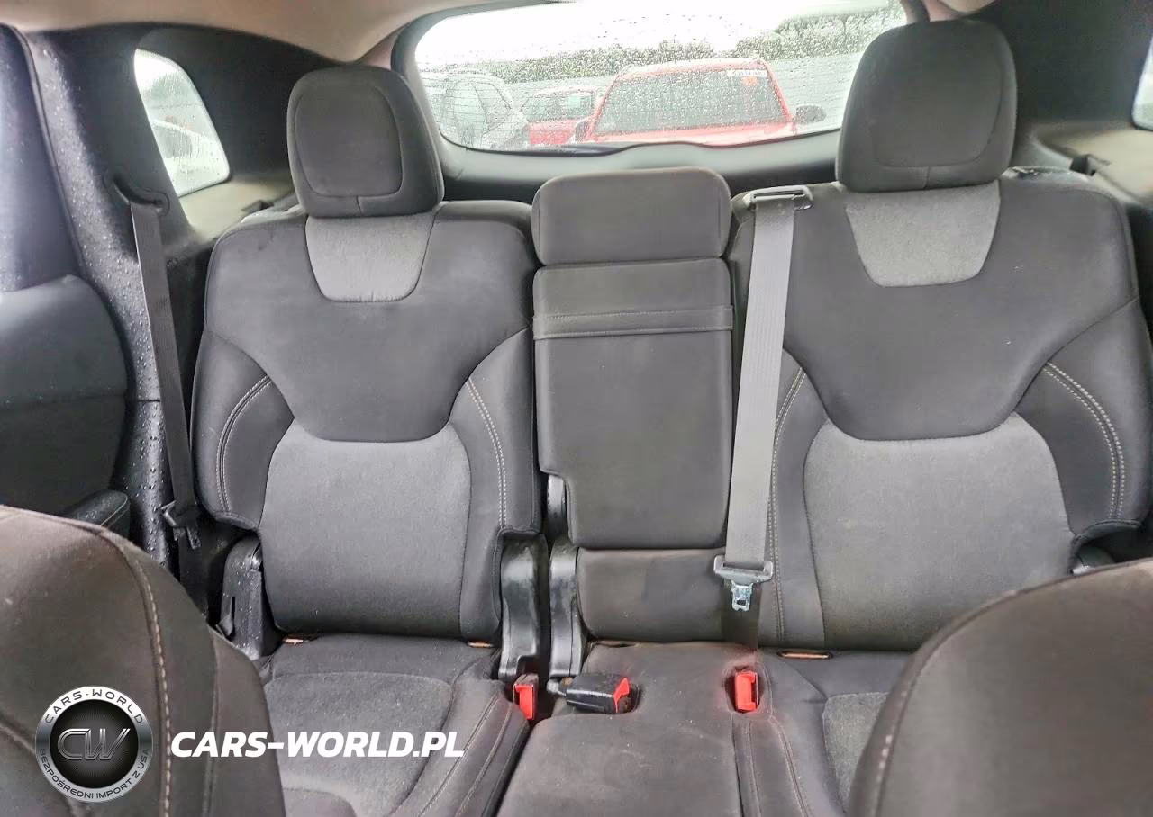 2014 Jeep Cherokee Latitude VIN:1C4PJMCB7EW215394 - 10