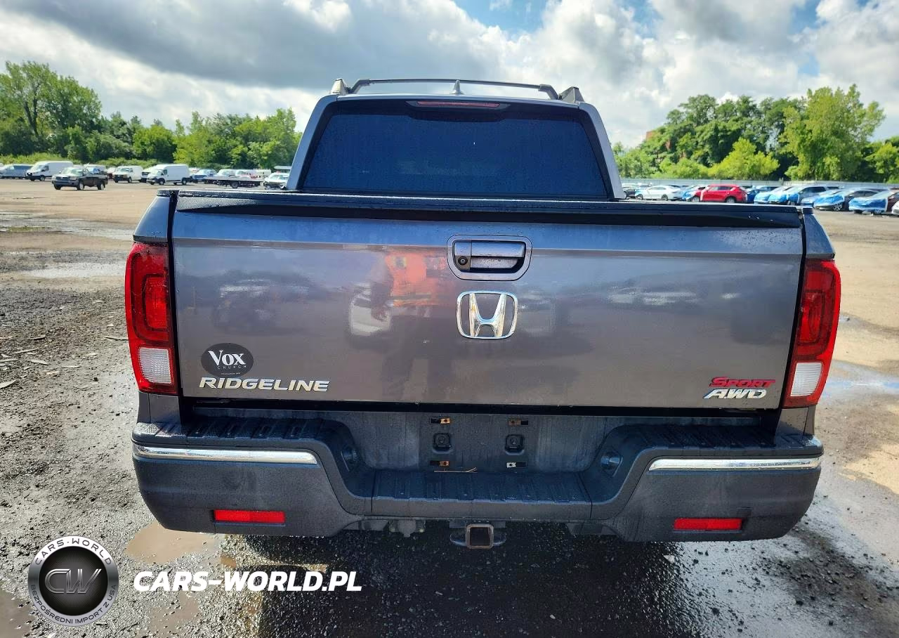 2017 Honda Ridgeline Rtl VIN:5FPYK3F51HB002488 - 6