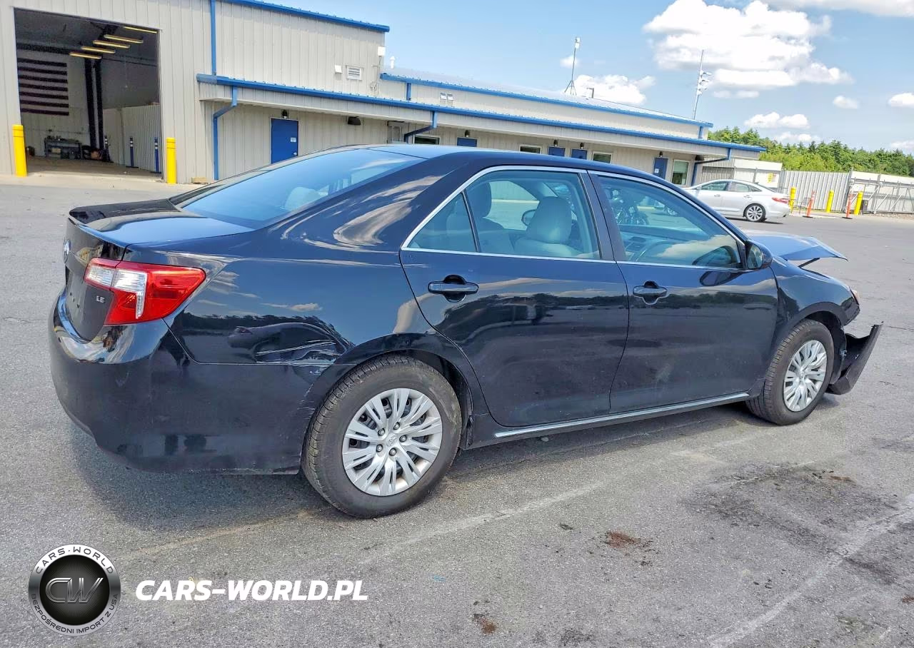 2014 Toyota Camry Le VIN:4T4BF1FK6ER432860 - 3