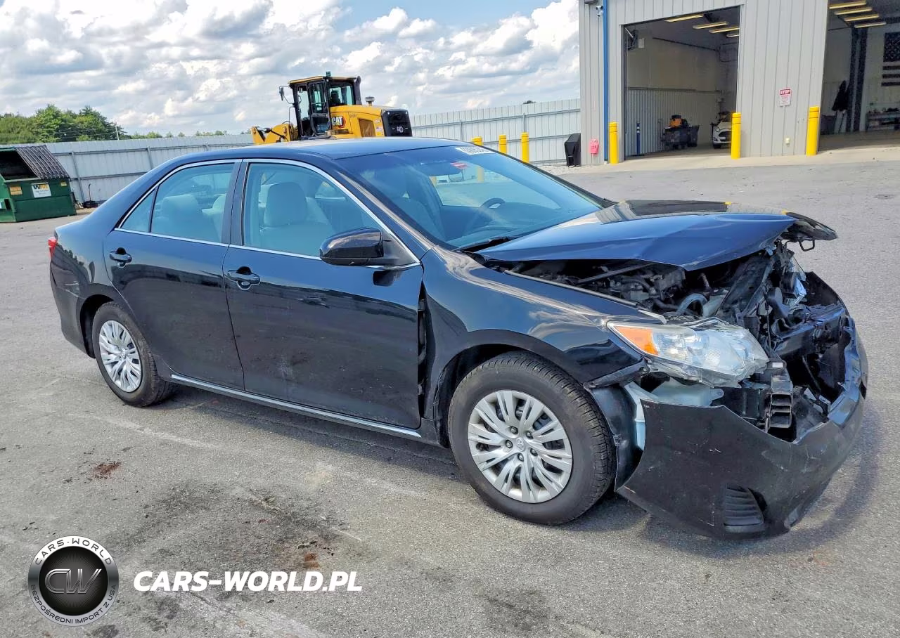 2014 Toyota Camry Le VIN:4T4BF1FK6ER432860 - 4