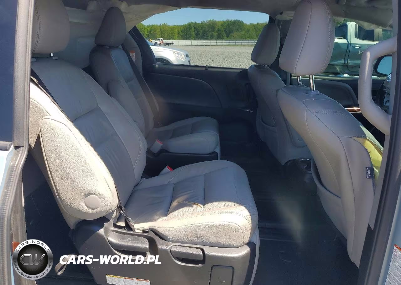 2015 Toyota Sienna Limited Premium 7-Passenger VIN:5TDYK3DCXFS643786 - 11