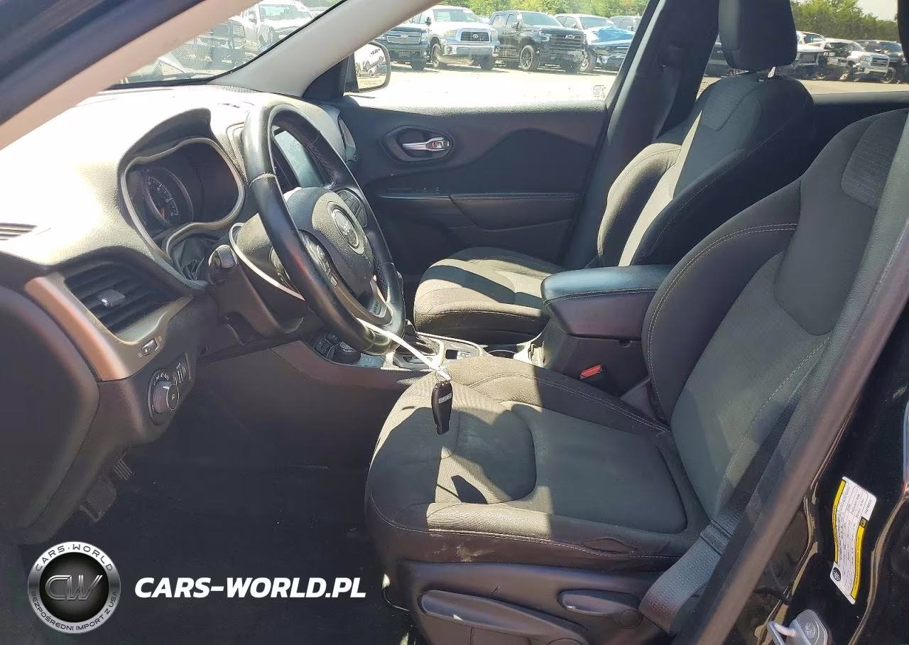 2015 Jeep Cherokee Latitude VIN:1C4PJMCB1FW793122 - 7