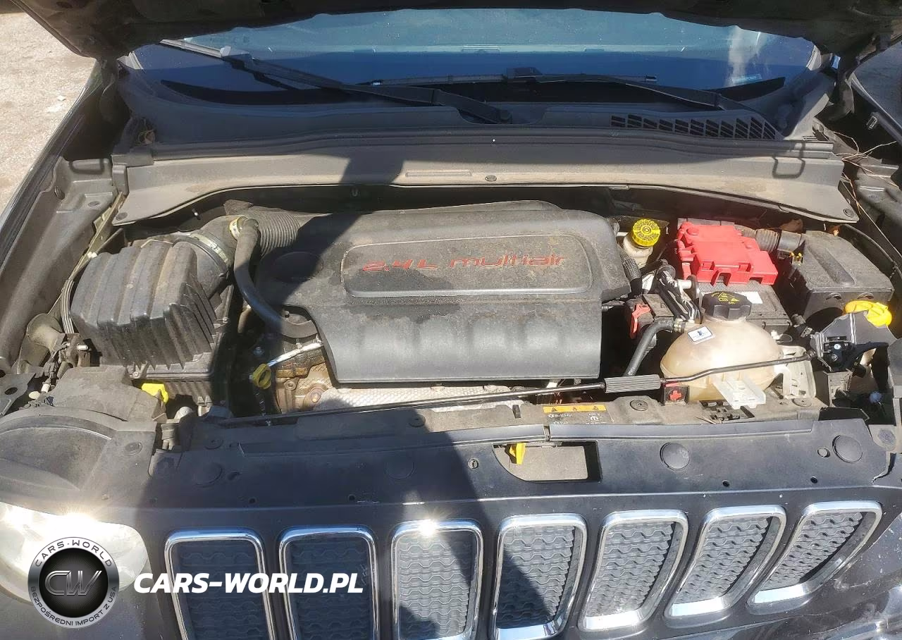 2020 Jeep Renegade Latitude VIN:ZACNJABB8LPL18208 - 11