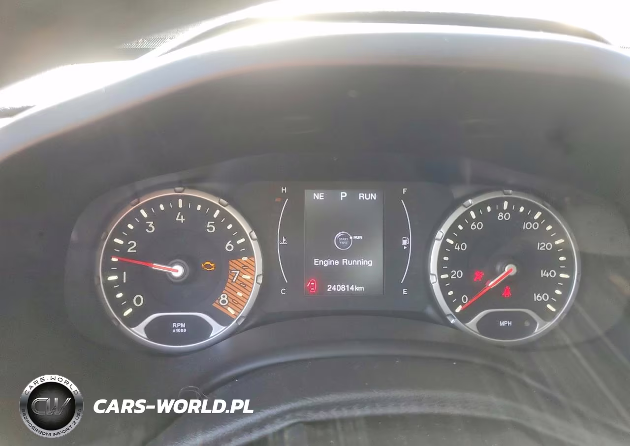 2020 Jeep Renegade Latitude VIN:ZACNJABB8LPL18208 - 9