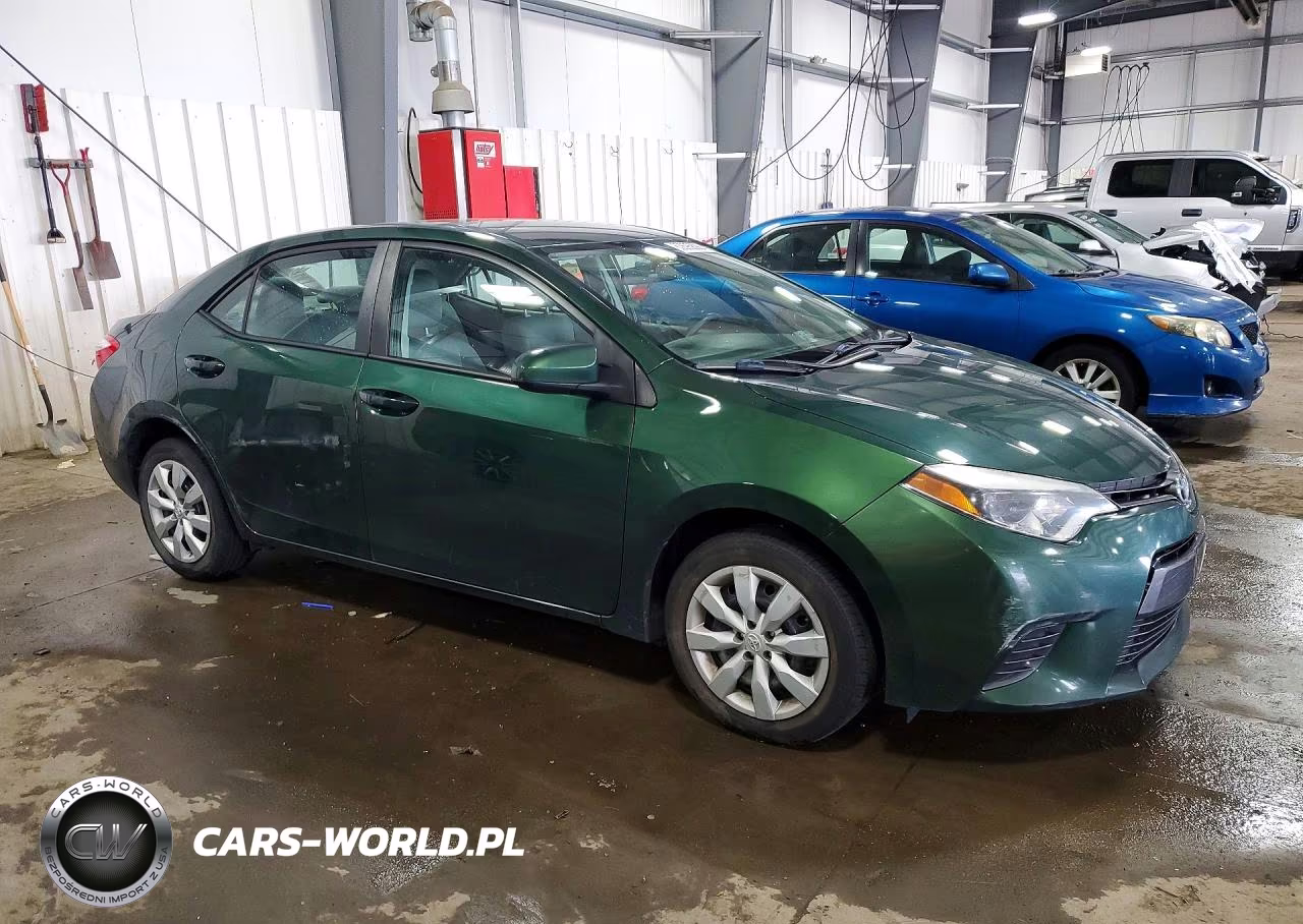 2015 Toyota Corolla Le VIN:2T1BURHE5FC366875 - 4