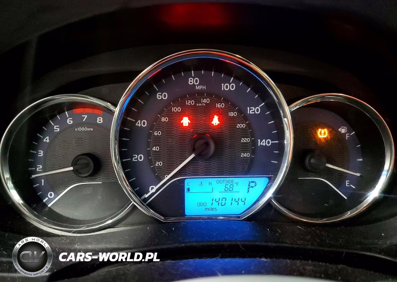2015 Toyota Corolla Le VIN:2T1BURHE5FC366875 - 9