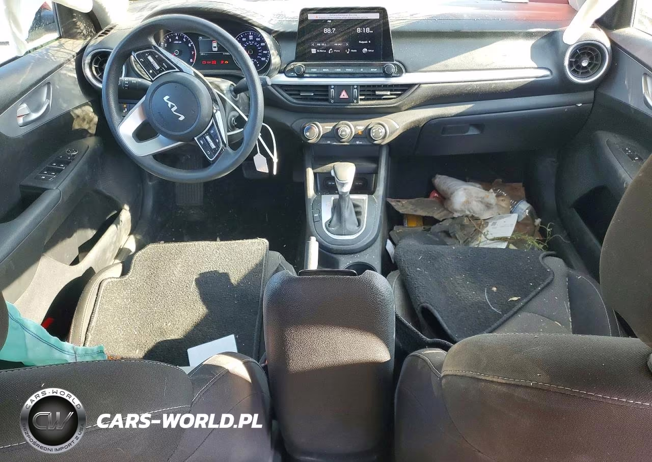 2023 Kia Forte Lxs VIN:3KPF24AD5PE597936 - 8