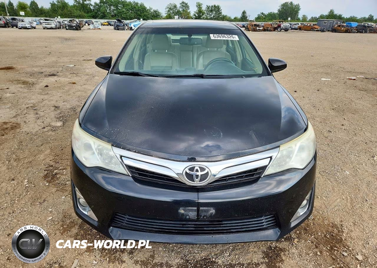 2014 Toyota Camry Xle VIN:4T1BF1FK2EU812241 - 5