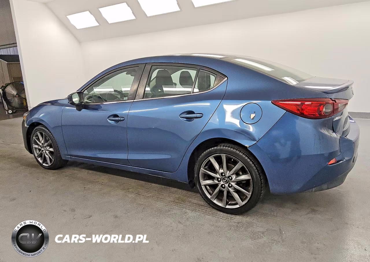 2018 Mazda 3 Touring VIN:3MZBN1V33JM257880 - 2
