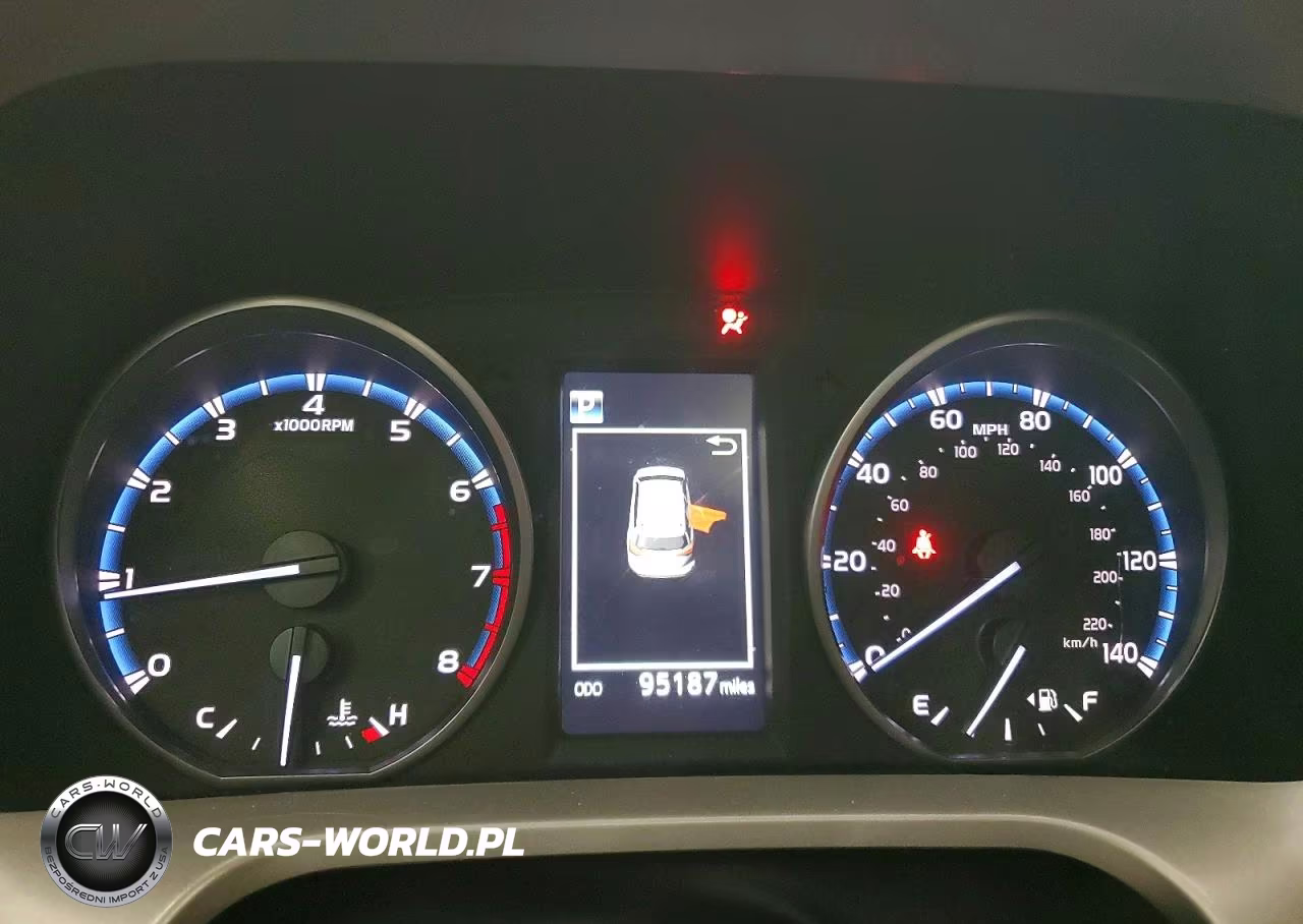 2018 Toyota Rav4 Xle VIN:2T3RFREV3JW796397 - 9