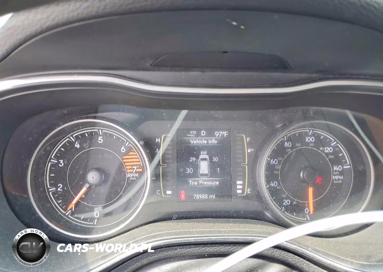 2020 Jeep Cherokee Latitude VIN:1C4PJLCB4LD595801 - 9